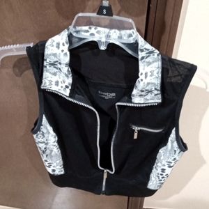 Bebe s/p black and white, partial meshing